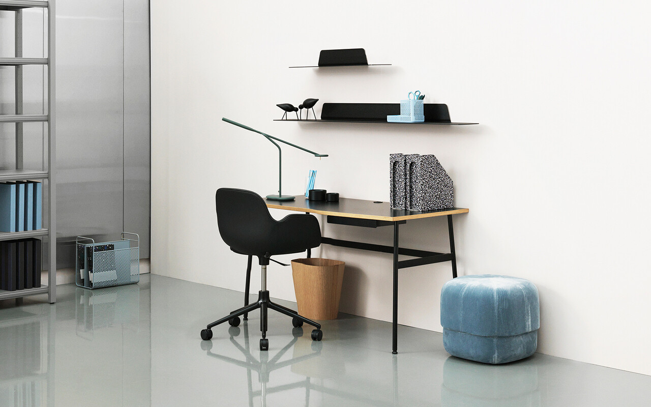 Normann Copenhagen Jet wandplank 80cm black