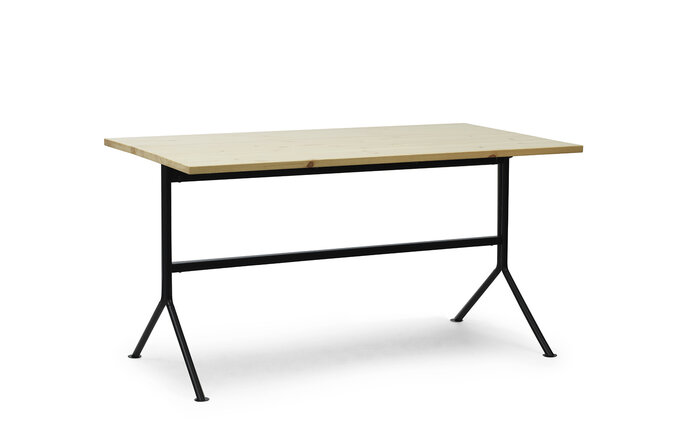 Normann Copenhagen Hühnerschreibtisch, schwarzer Stahl/Kiefer