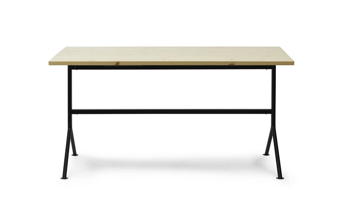 Normann Copenhagen Chicken skrivebord sort stål/fyrretræ