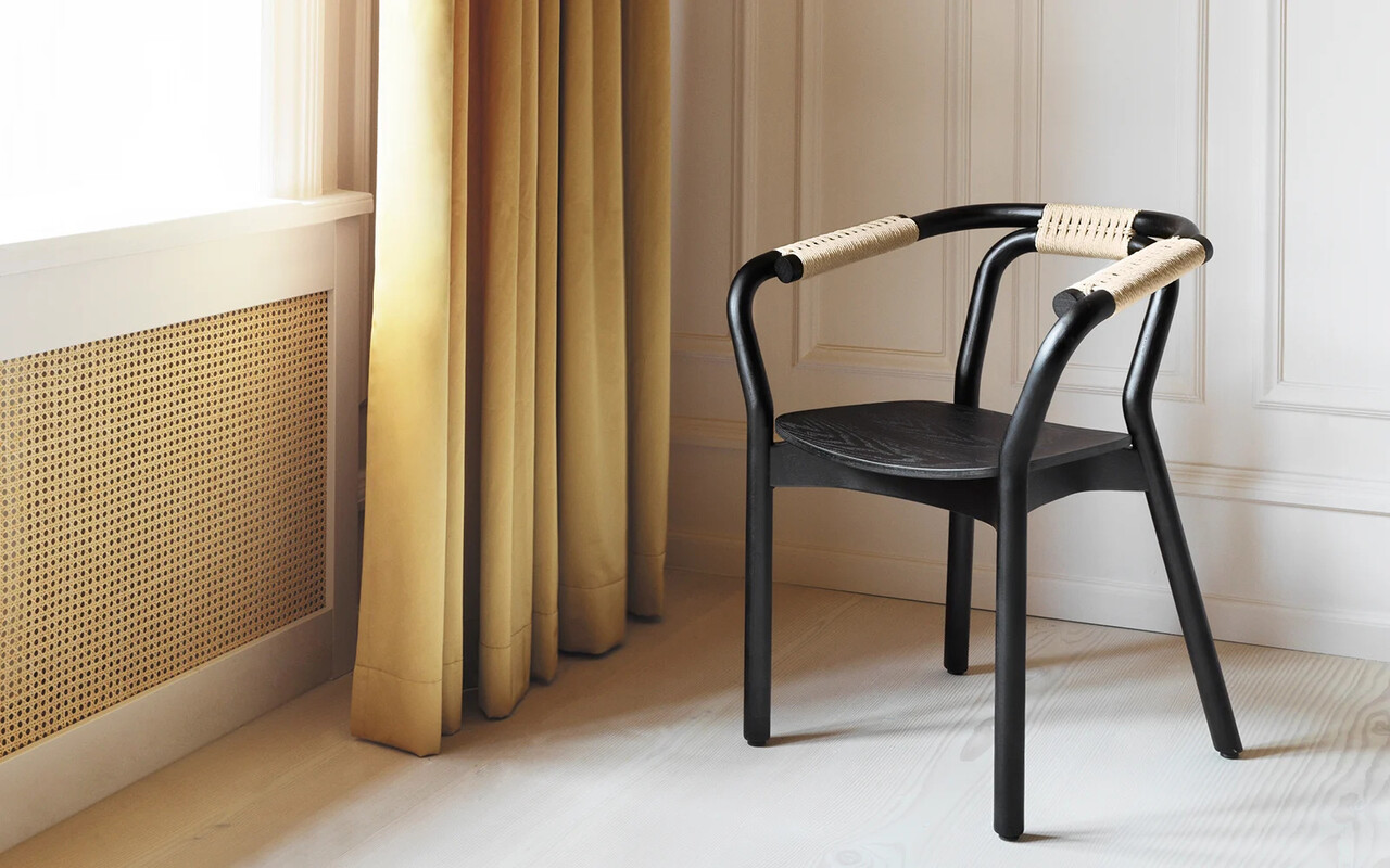 Normann Copenhagen Sedia Knot nera/natura