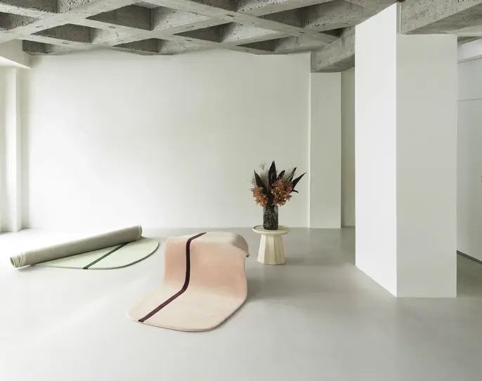 Normann Copenhagen Oona vloerkleed 90x200cm rose Normann Copenhagen Oona vloerkleed 90x200cm rose