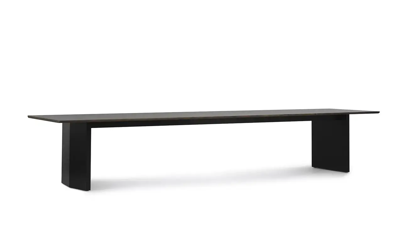 Normann Copenhagen Mesa de panel de 100x420cm, color negro/marrón oscuro. Normann Copenhagen Mesa de panel de 100x420cm, color negro/marrón oscuro.