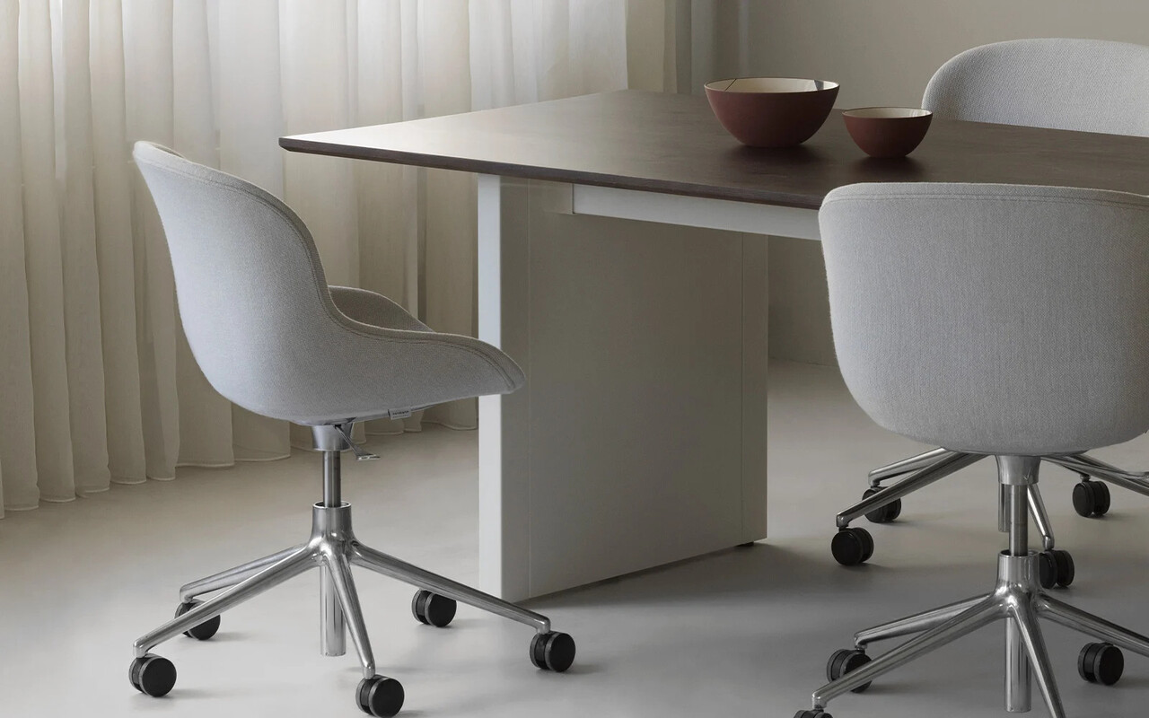 Normann Copenhagen Panel tafel 90x300cm cream/dark brown Normann Copenhagen Panel tafel 90x300cm cream/dark brown