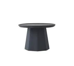 Normann Copenhagen Großer dunkelblauer Beistelltisch aus Kiefernholz Normann Copenhagen Großer dunkelblauer Beistelltisch aus Kiefernholz