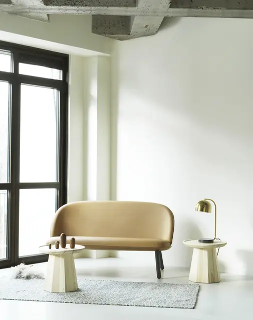 Normann Copenhagen kleiner Beistelltisch aus Kiefernholz Normann Copenhagen kleiner Beistelltisch aus Kiefernholz