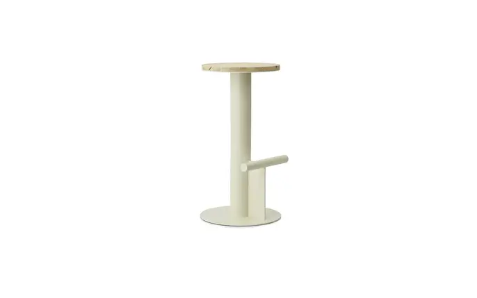 Normann Copenhagen Tabouret de bar en pin/sable 75 cm Normann Copenhagen Tabouret de bar en pin/sable 75 cm