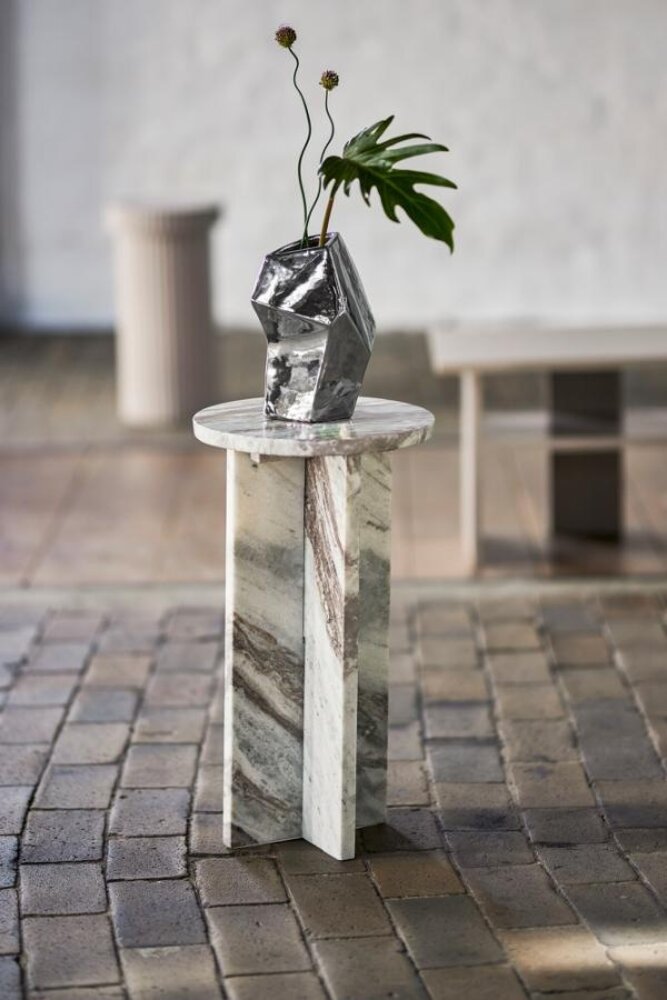 Bloomingville Mesita auxiliar Jasmia natural
