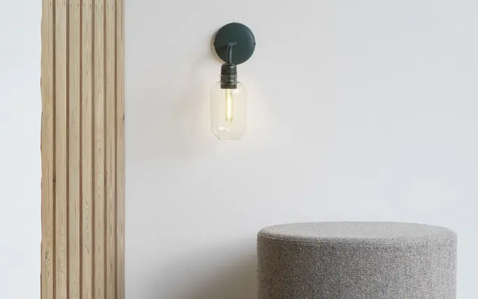 Normann Copenhagen Lampada da parete Amp oro/verde