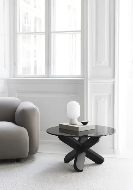 Normann Copenhagen Amp bordlampe hvit