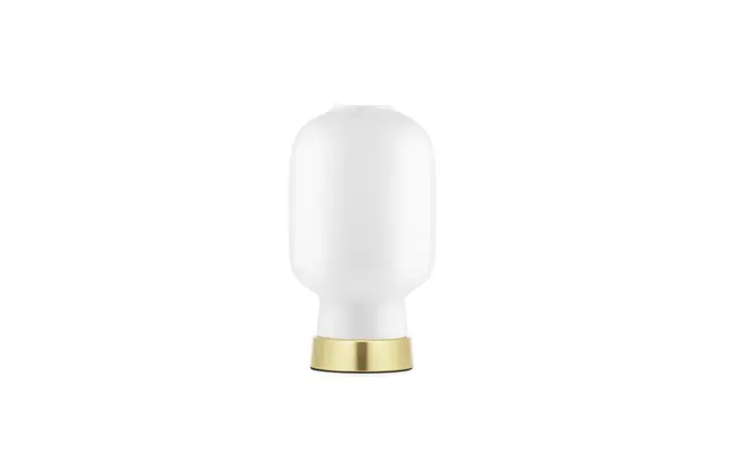Normann Copenhagen Amp bordlampe hvit/messing