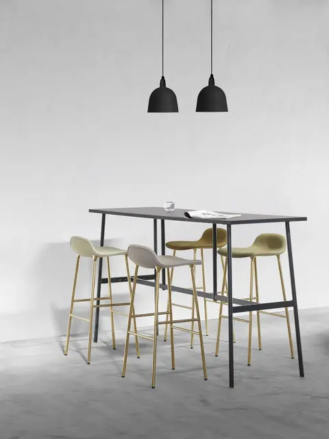 Normann Copenhagen Pendellampa Bell extra liten svart