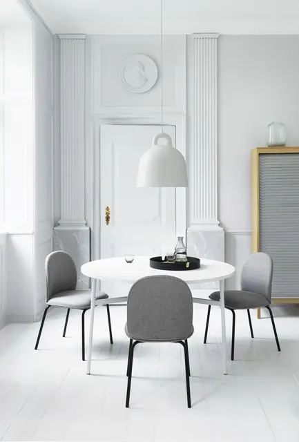 Normann Copenhagen Bell pendellampe medium hvit