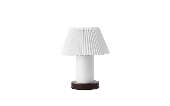 Normann Copenhagen Cellu bordslampa vit Normann Copenhagen Cellu bordslampa vit
