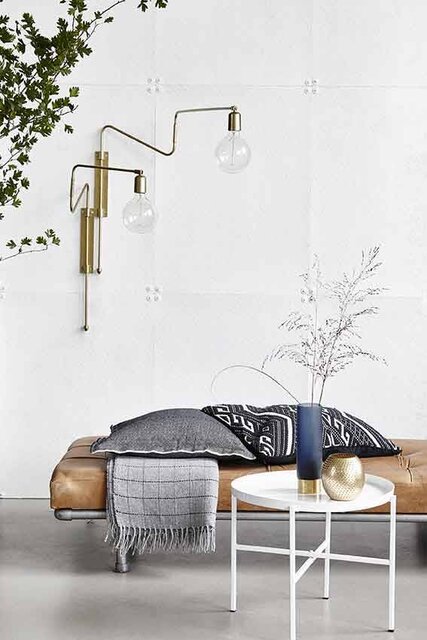 House Doctor Swing wandlamp messing ijzer verstelbaar House Doctor Swing wandlamp messing ijzer verstelbaar
