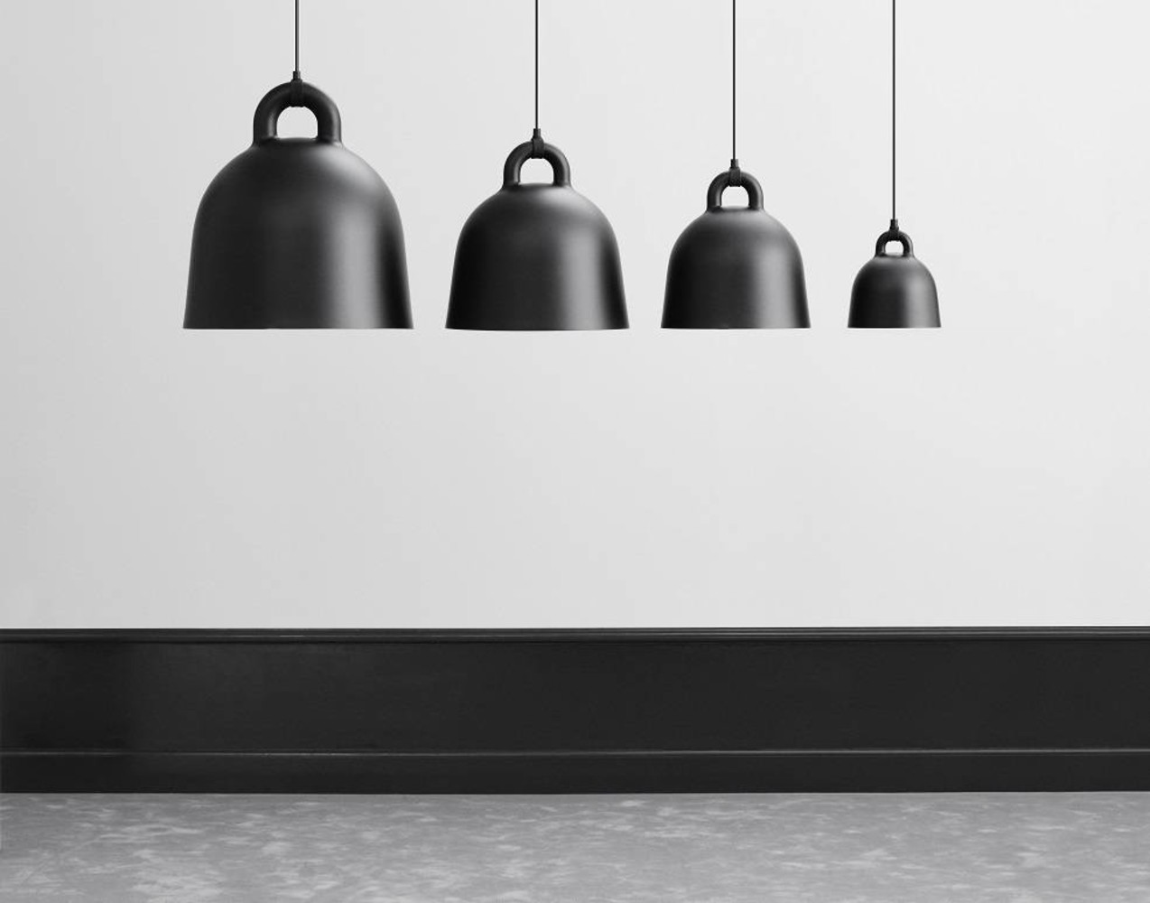 Normann Copenhagen Bell Small hanglamp zwart Normann Copenhagen Bell Small hanglamp zwart