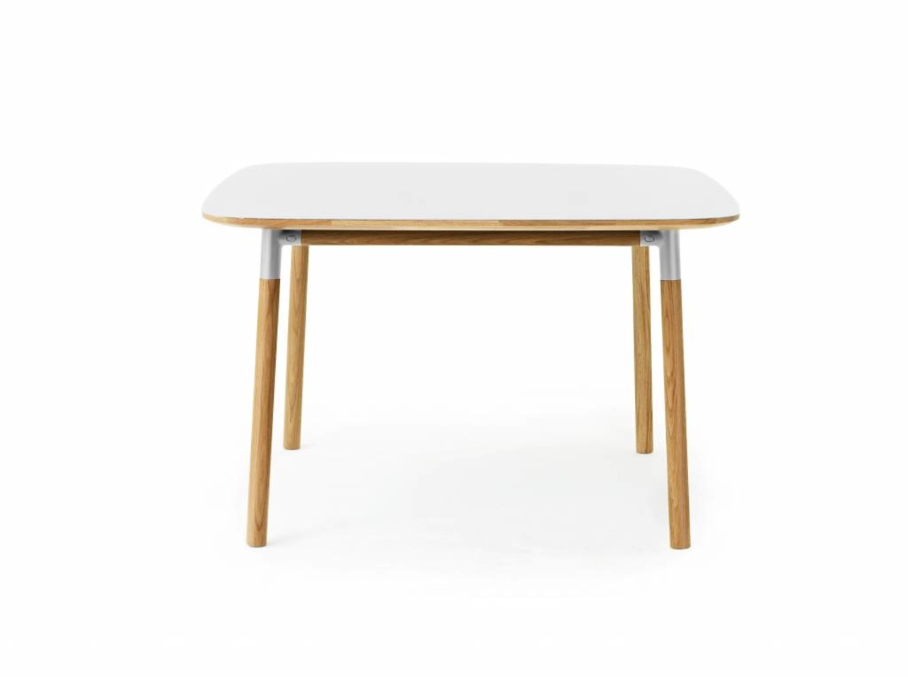 Normann Copenhagen Form bord hvit eik Normann Copenhagen Form bord hvit eik