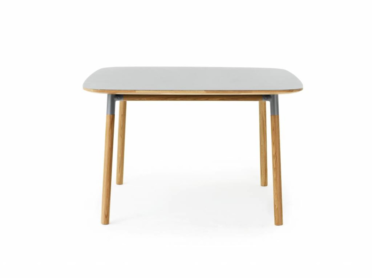 Normann Copenhagen Formtisch Eiche grau Normann Copenhagen Formtisch Eiche grau