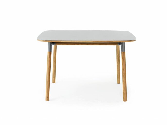 Normann Copenhagen Formtisch Eiche grau