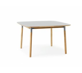 Normann Copenhagen Form tafel eiken grijs Normann Copenhagen Form tafel eiken grijs