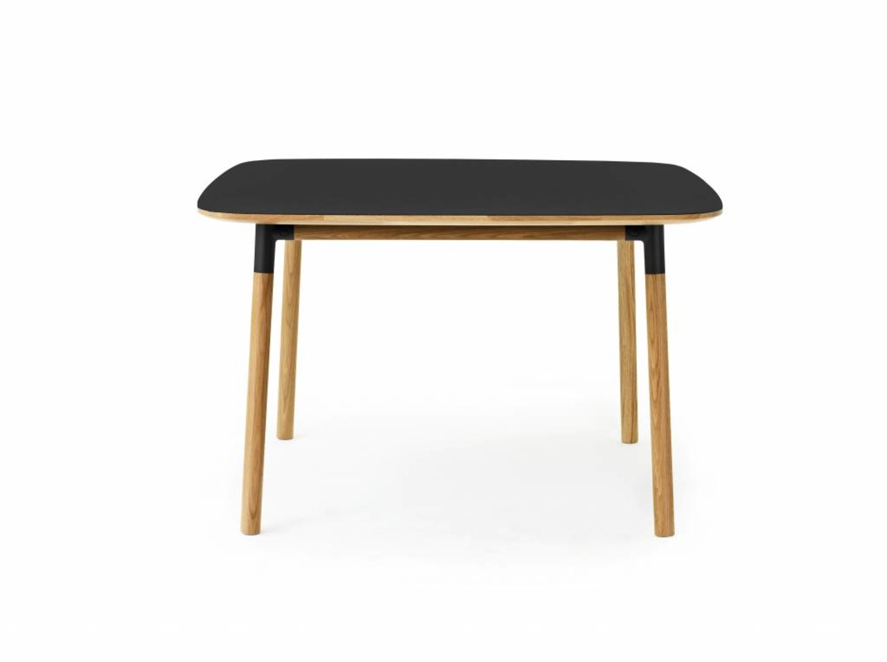 Normann Copenhagen Modulo tavolo di quercia nera Normann Copenhagen Modulo tavolo di quercia nera