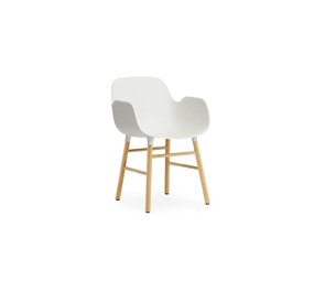 Normann Copenhagen Form Armchair stoel eiken wit Normann Copenhagen Form Armchair stoel eiken wit
