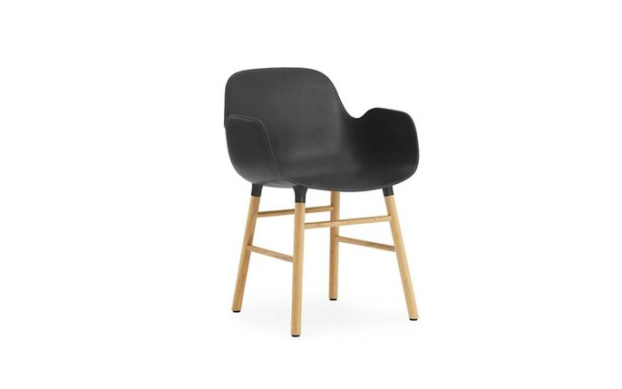 Normann Copenhagen Form Lænestol sort eg