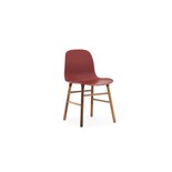 Normann Copenhagen Formulaire Chaise Noyer rouge Normann Copenhagen Formulaire Chaise Noyer rouge