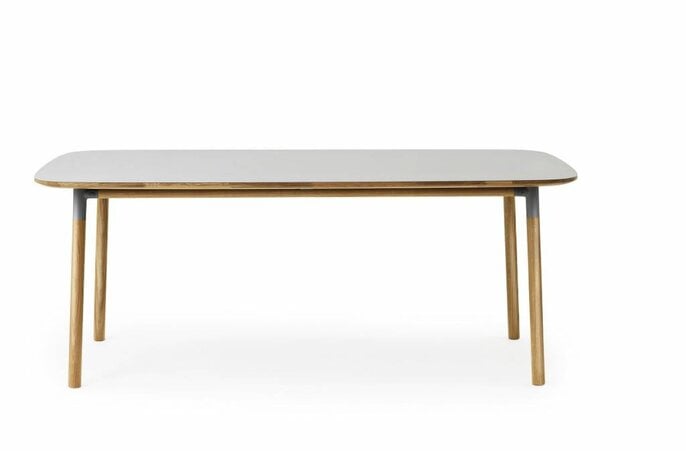 Normann Copenhagen Formulaire de table chêne gris