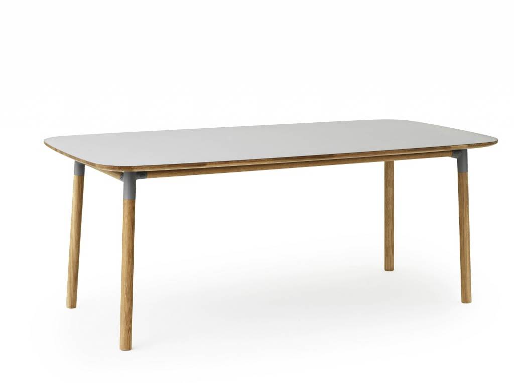 Normann Copenhagen Formulaire de table chêne gris