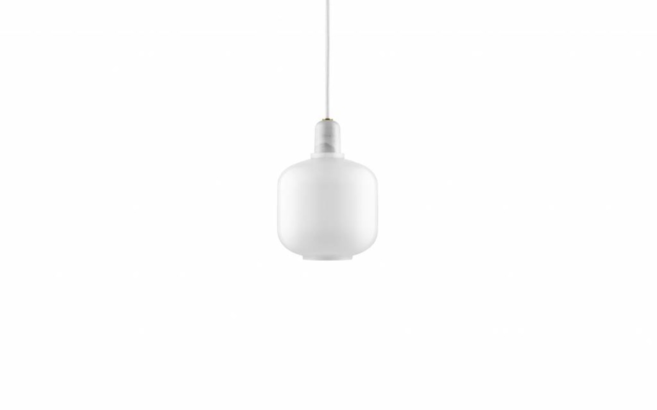 Normann Copenhagen AMP Small hanglamp wit Normann Copenhagen AMP Small hanglamp wit
