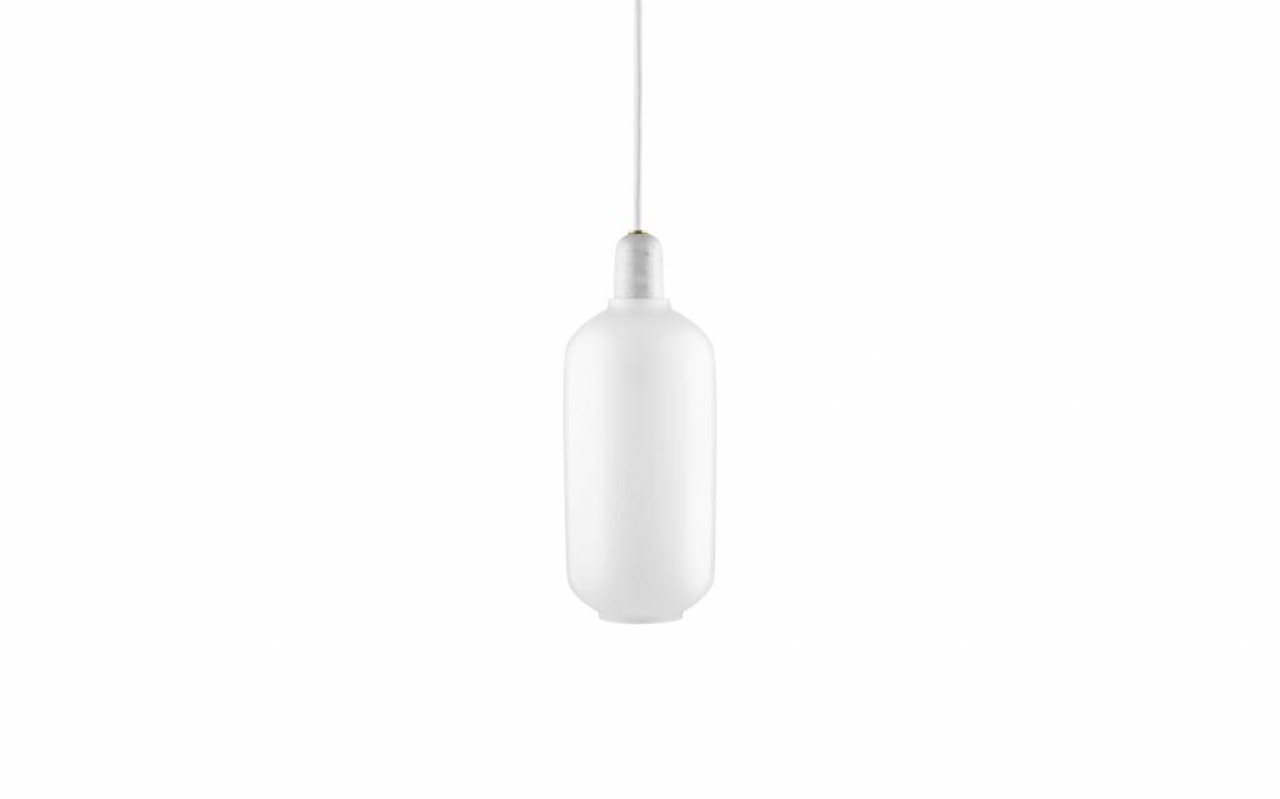 Normann Copenhagen AMP Stort anheng lys hvit