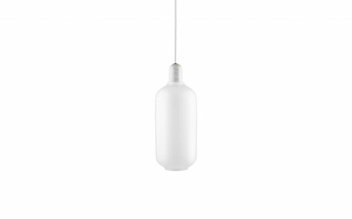 Normann Copenhagen AMP Stor hängande ljus vit Normann Copenhagen AMP Stor hängande ljus vit