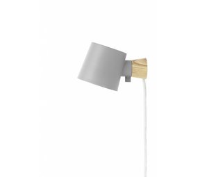 Normann Copenhagen Rise vegglampe grå Normann Copenhagen Rise vegglampe grå