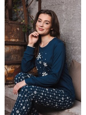 Rebelle Dames Pyjama Snowy Sparkles – Donkerblauw – Biologisch Katoen Rebelle Dames Pyjama Snowy Sparkles – Donkerblauw – Biologisch Katoen