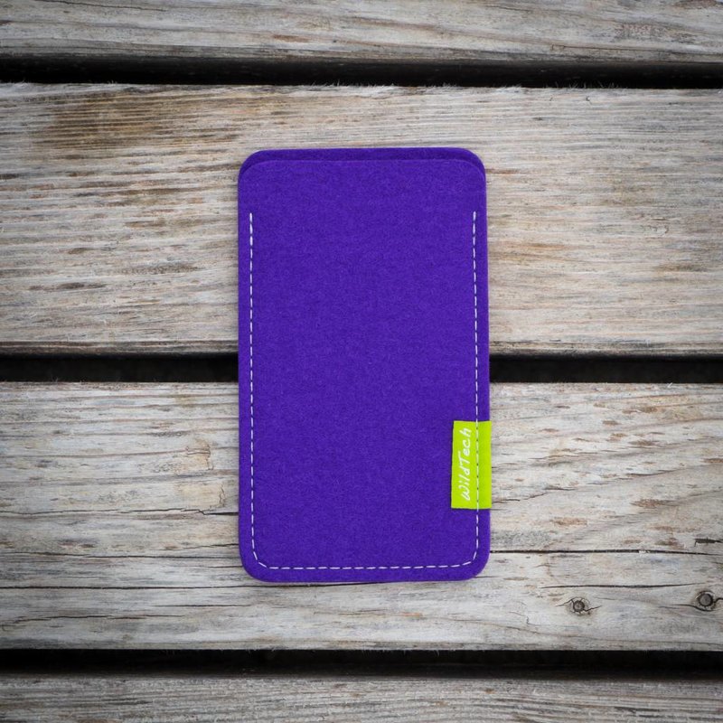 Apple iPhone Sleeve Purple