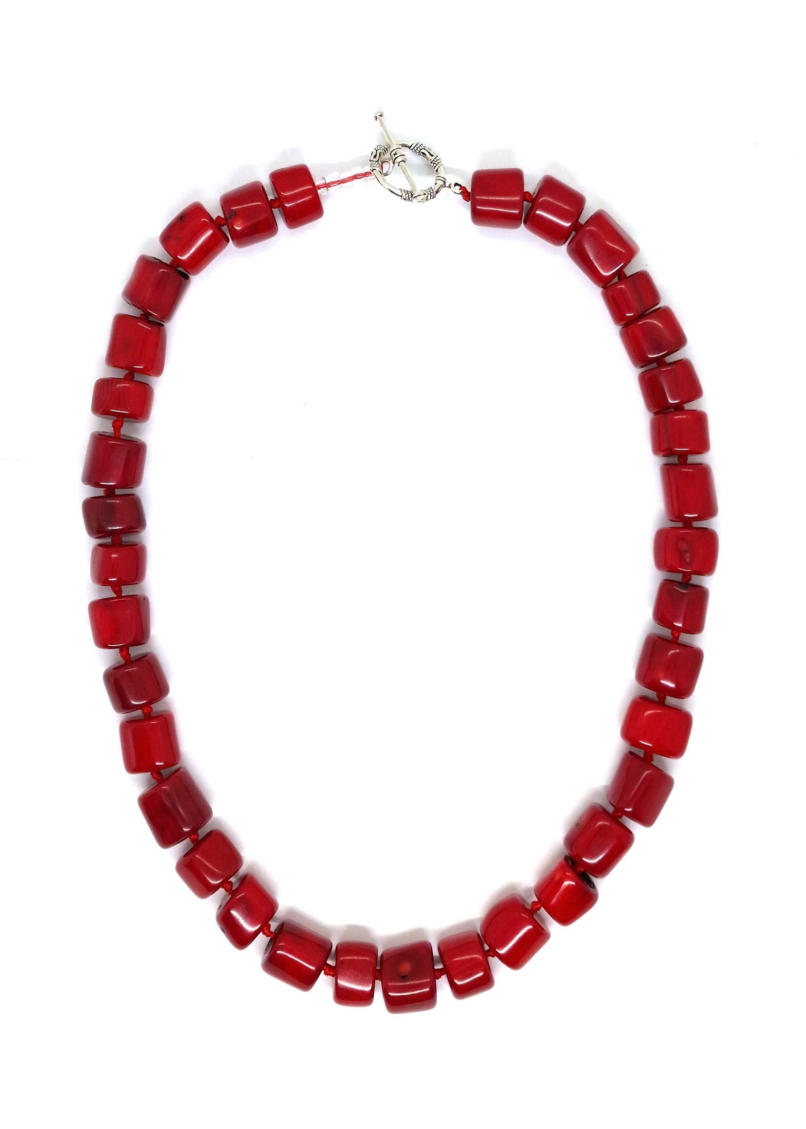 Collana di pietre rosse tibetane