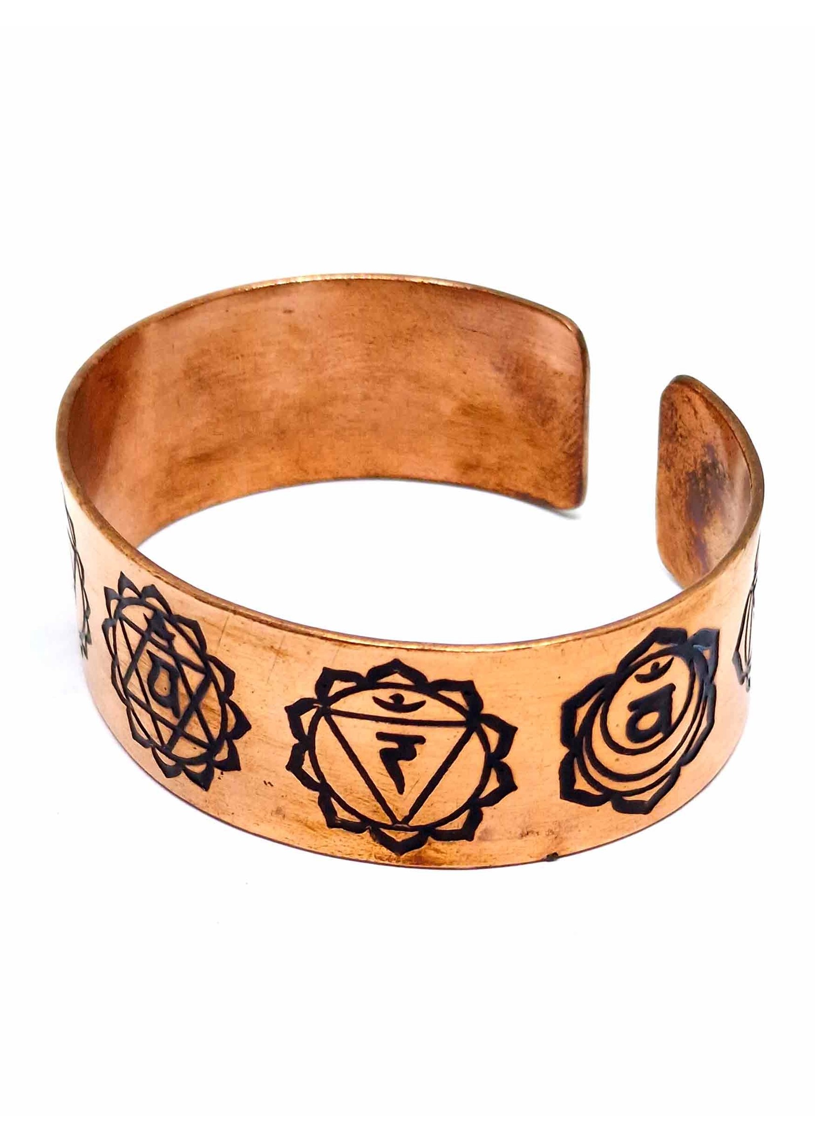 Bracelet en cuivre fait à la main avec 7 chakras