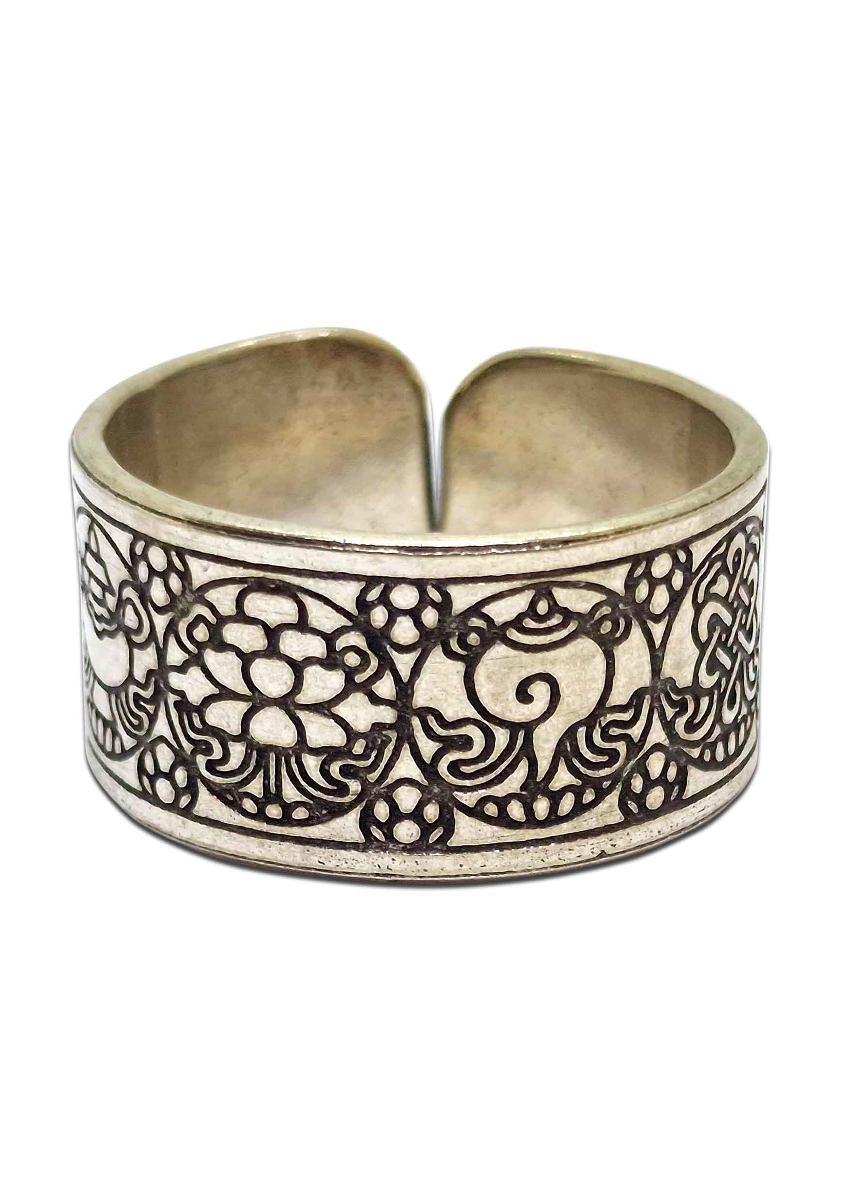Tibetan Ring 8 Auspicious Signs
