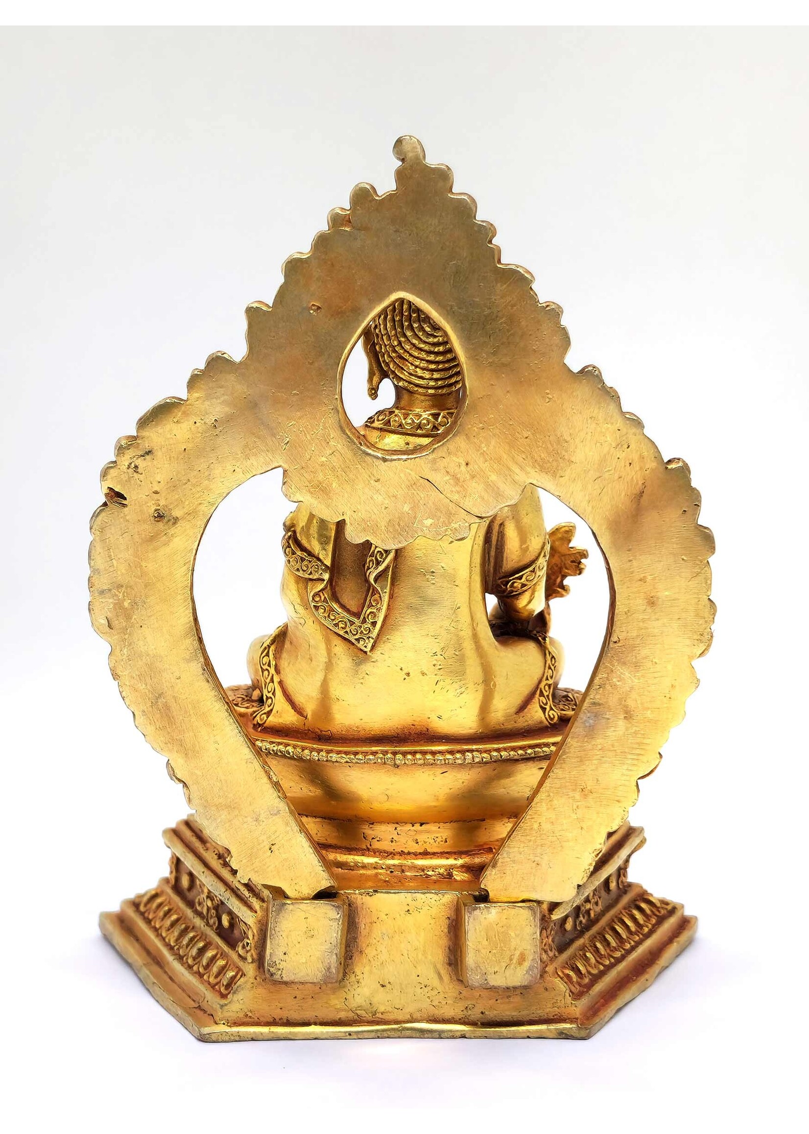 Medizin-Buddha-Statue mit Thron