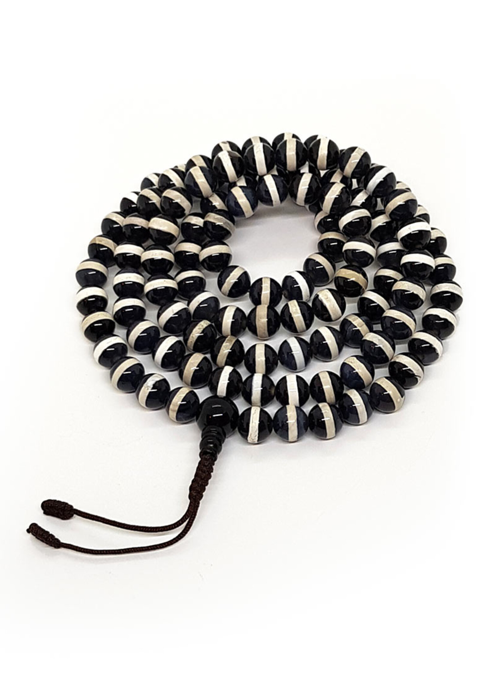 Tibetan Mala Prayer Beads with Dzi Stone, A Spiritual Companion for Meditation and Mindfulness