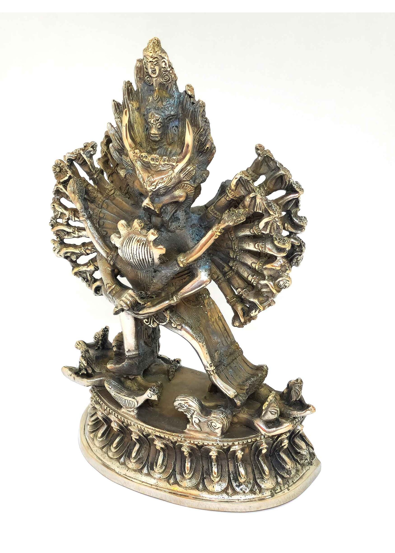 Tibetische Shinjé Shed Yab-Yum Statue aus Messing und Kupfer, Yamantaka und Vajravārāhī in Vereinigung, 17.5cm