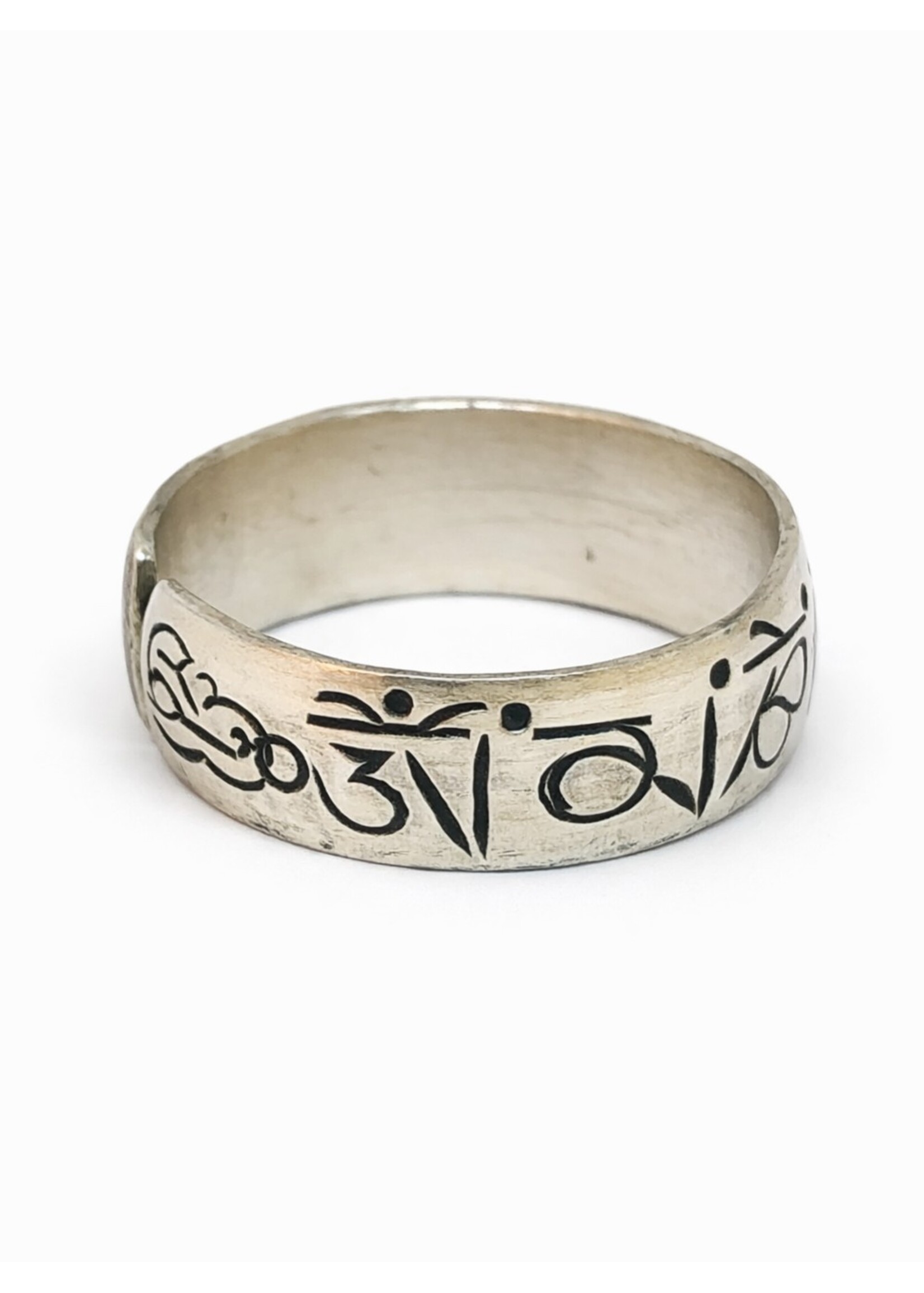 Anello con mantra tibetano "Om Mani Padme Hum"