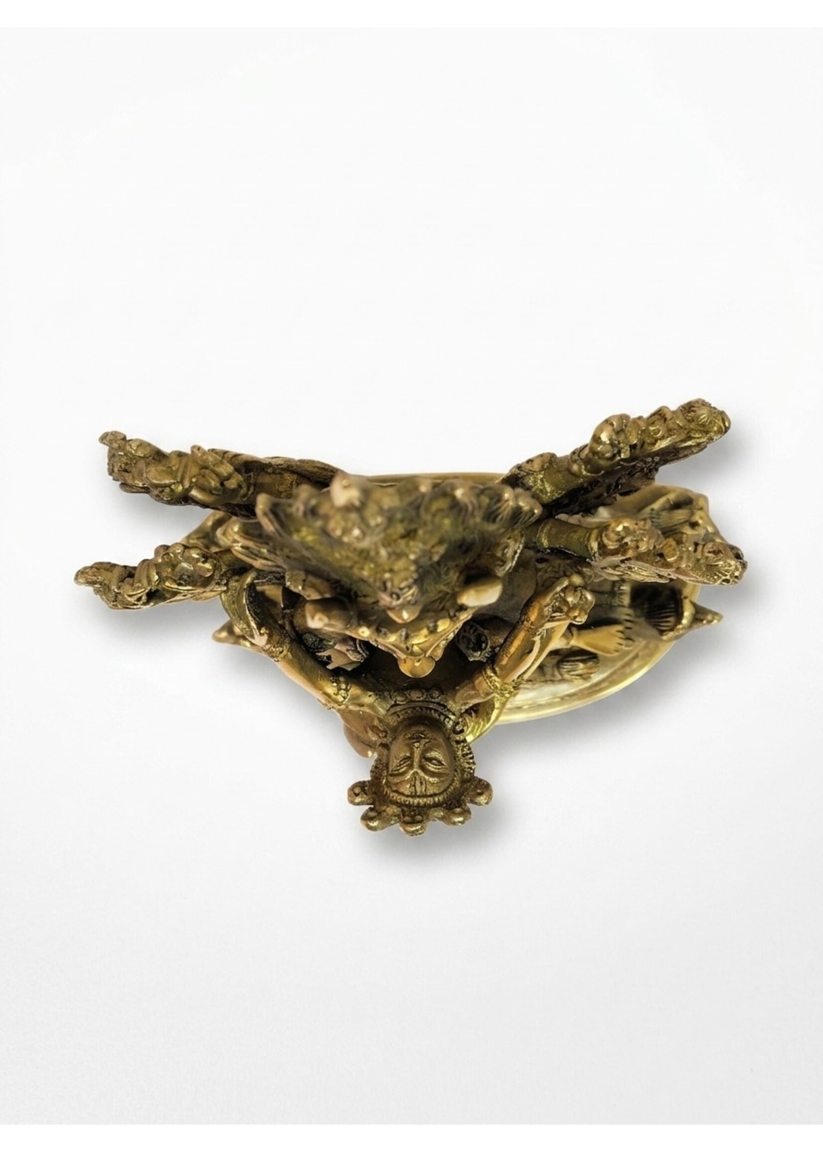 Tibetische Shinjé Shed Yab-Yum Statue aus Messing und Kupfer, Yamantaka und Vajravārāhī in Vereinigung, 18cm