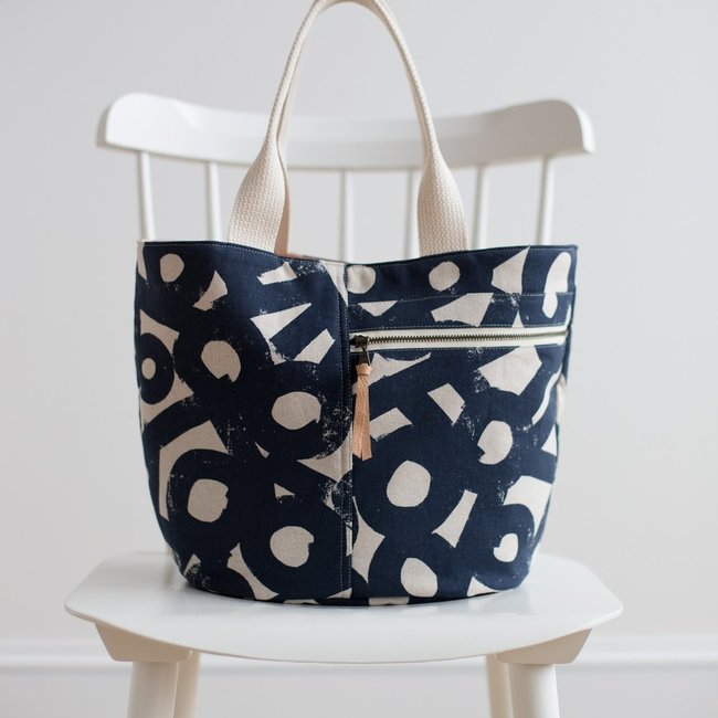 Crescent tote | Patroon | Engelstalig