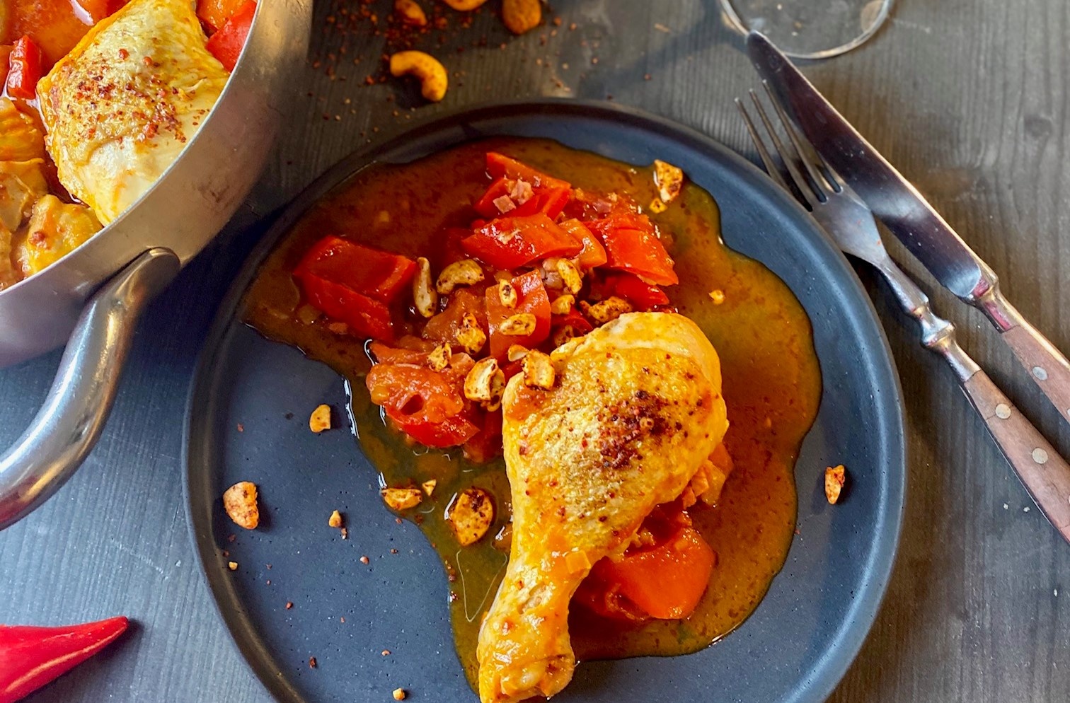 Baskisches Huhn mit Cashews und Mandeln - NuZz - natürlich nussig