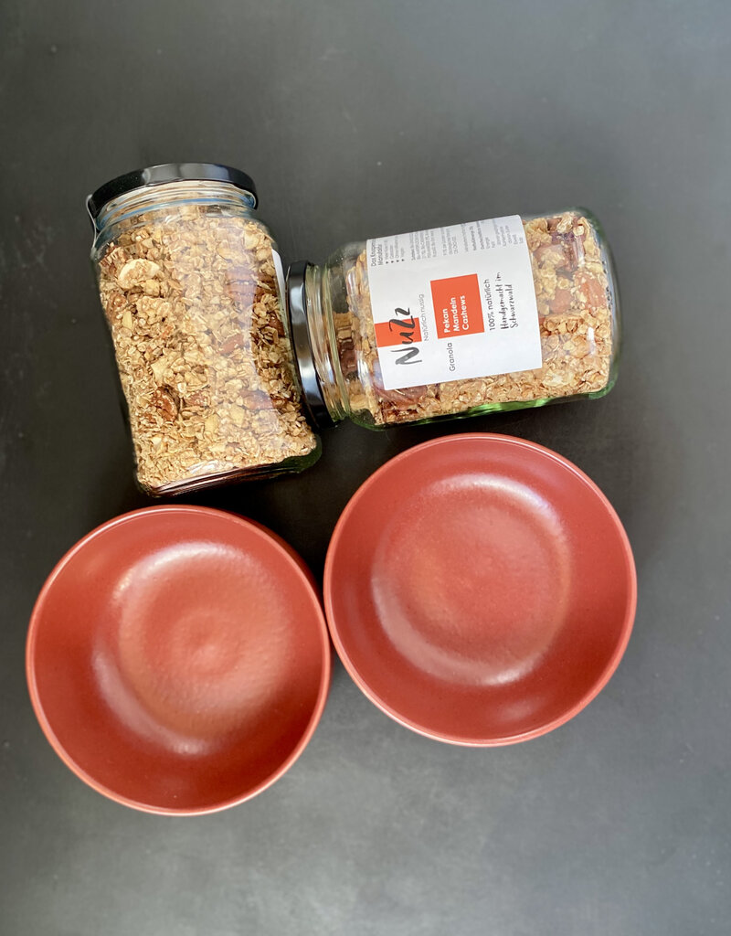 NuZz Two Granolas with two ceral bowls