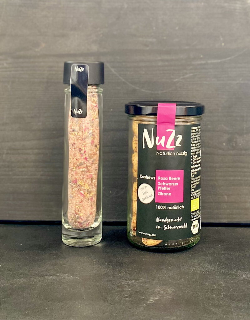 NuZz Bio Cashews Rosa Pfeffer und duftendes Blütensalz in Pink