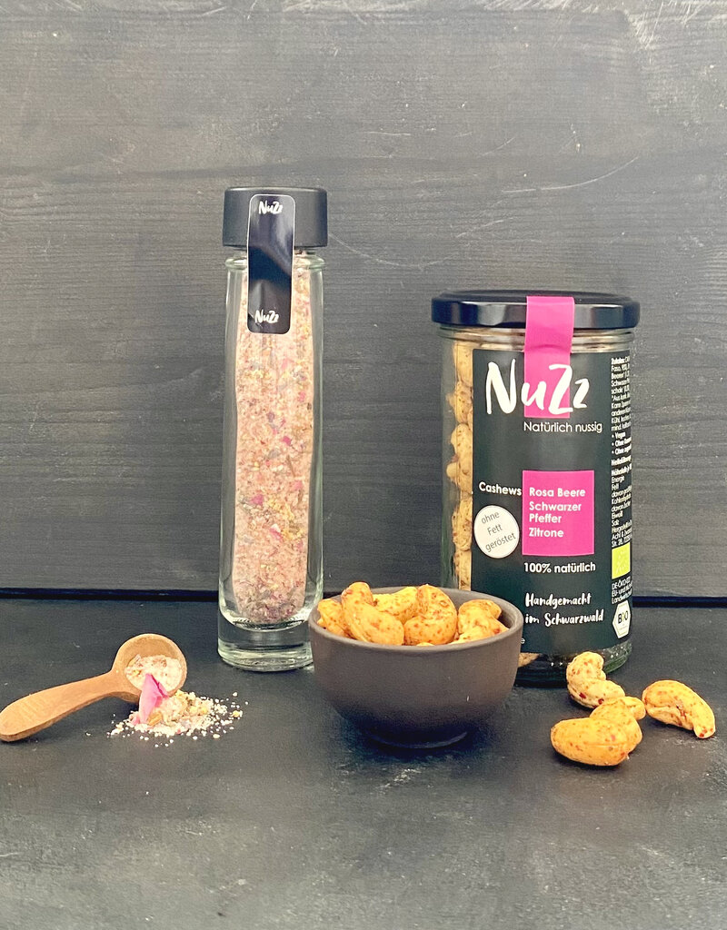 NuZz Bio Cashews Rosa Pfeffer und duftendes Blütensalz in Pink