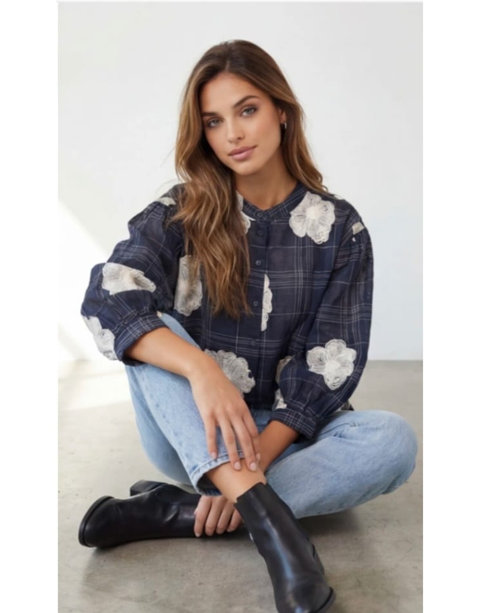 BY ELLE ET MOI BLOUSE OVERSIZED MARINEBLAUWE BLOEM