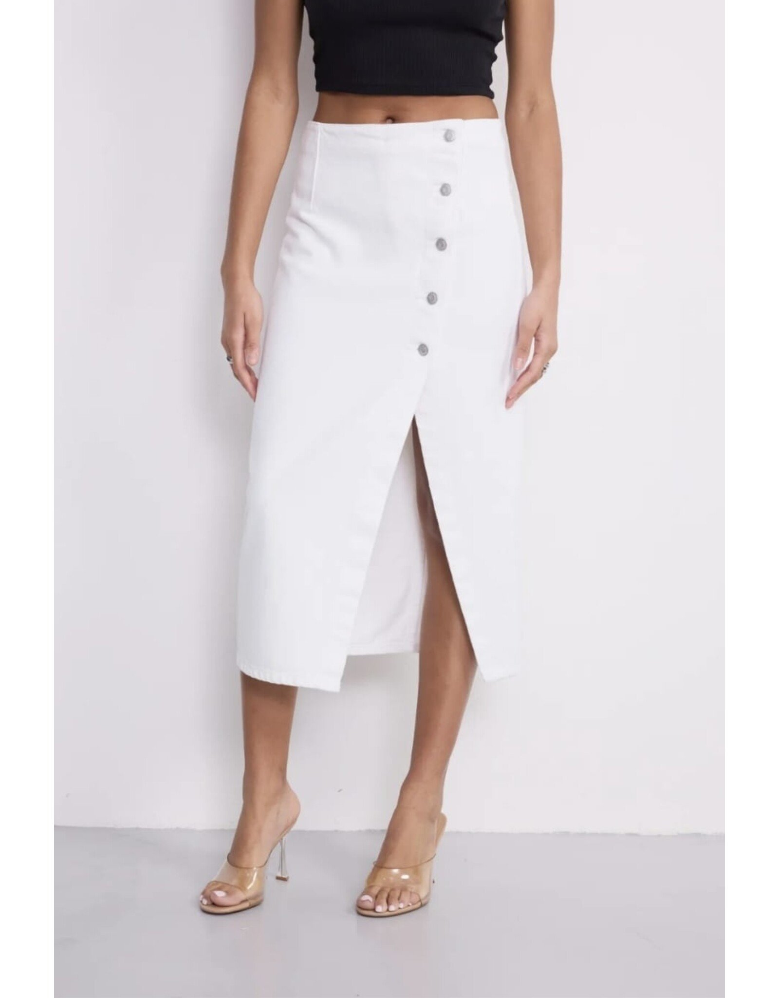 BY ELLE ET MOI DENIM ROK MET SPLIT EN KNOPSLUITING